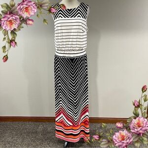 Striped sleeveless Black and‎ White Maxi Dress straight cut